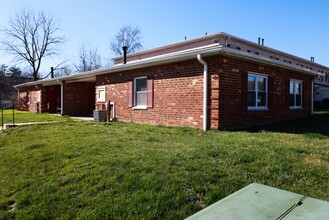 9240 Bridle Path Ln in Laurel, MD - Building Photo - Building Photo