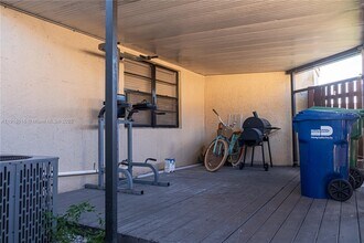 6294 NW 170th Terrace in Hialeah, FL - Building Photo - Building Photo