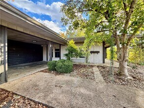 26 Shakespeare Dr in Bella Vista, AR - Building Photo - Building Photo