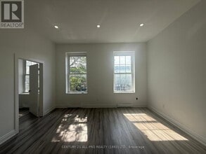 82 King St W in Cobourg, ON - Building Photo - Building Photo