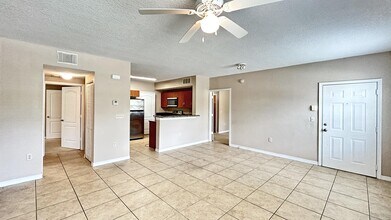 140 SW Peacock Blvd in Port St. Lucie, FL - Building Photo - Building Photo