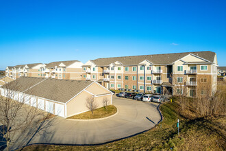 Sterling Pointe II in Johnston, IA - Building Photo - Building Photo