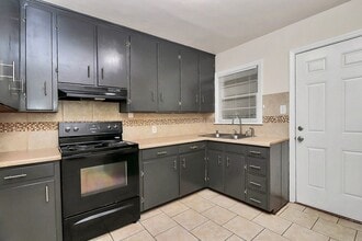 3406 June Dr in Charlotte, NC - Foto de edificio - Building Photo