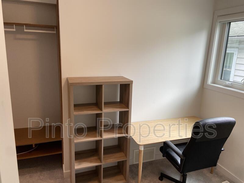 10813-10885 85 Ave in Edmonton, AB - Building Photo