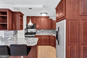 2401 H St NW in Washington, DC - Foto de edificio - Building Photo