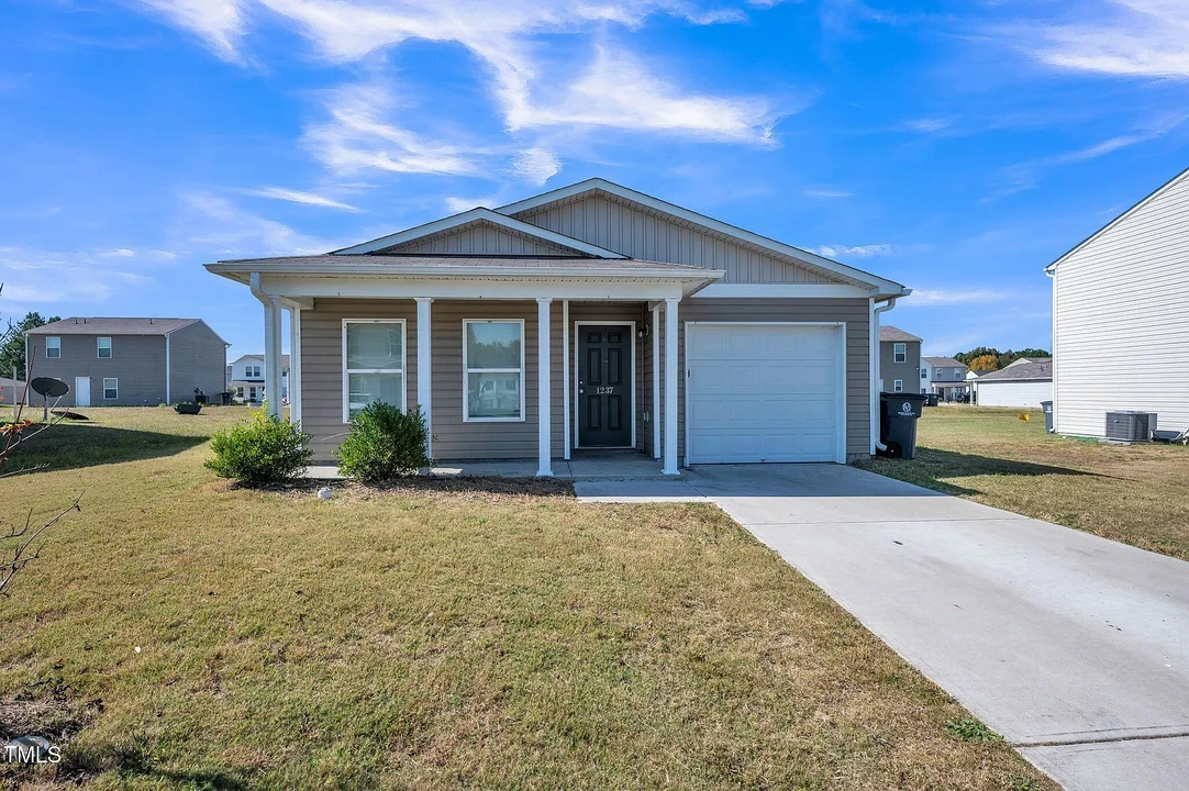 1237 Fescue Rd in Rocky Mount, NC - Building Photo