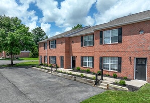 Wynnwood at Freedom Road in Cranberry Township, PA - Building Photo