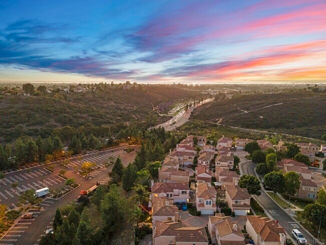 921 Caminito Estrella in Chula Vista, CA - Building Photo - Building Photo