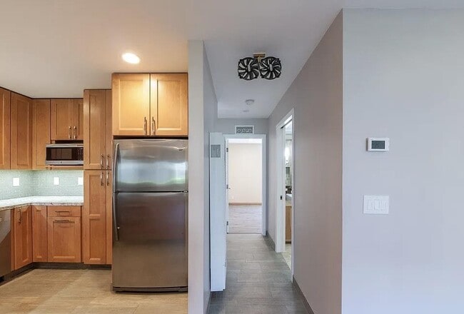 4927 Indian Wood Rd in Culver City, CA - Building Photo - Building Photo