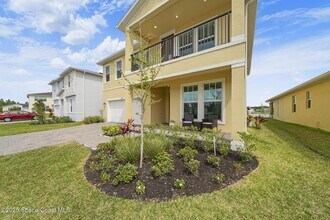 715 Veridian Cir NW, Unit 150 in Palm Bay, FL - Foto de edificio - Building Photo