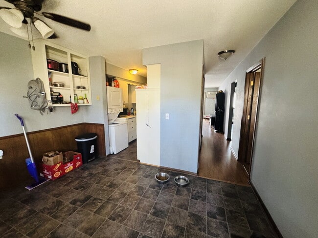 2563 Alabama Ave S in Minneapolis, MN - Foto de edificio - Building Photo