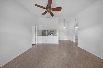 9480 Boca Cove Cir in Boca Raton, FL - Building Photo - Building Photo