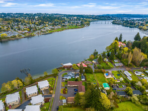 2605 25th St in Bremerton, WA - Building Photo - Building Photo