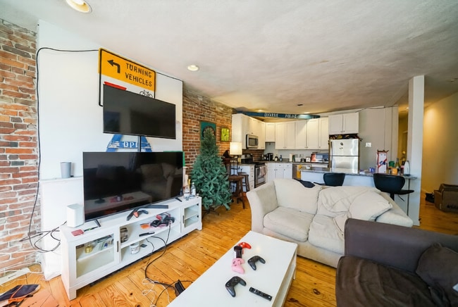 616 Columbus Ave, Unit 7 in Boston, MA - Building Photo - Building Photo