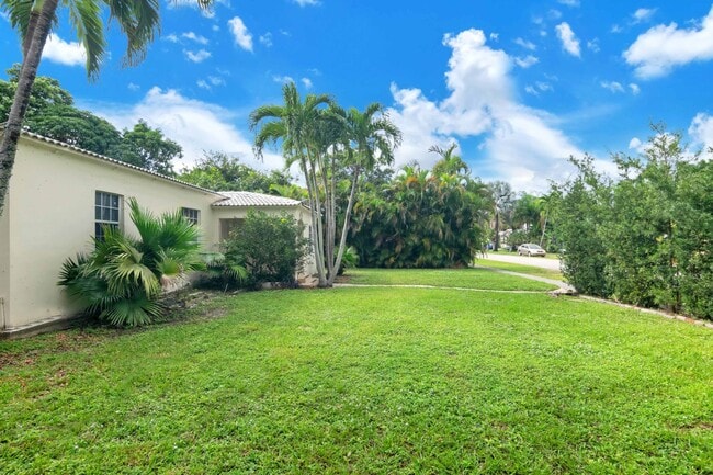 1510 Dewey St in Hollywood, FL - Building Photo - Building Photo