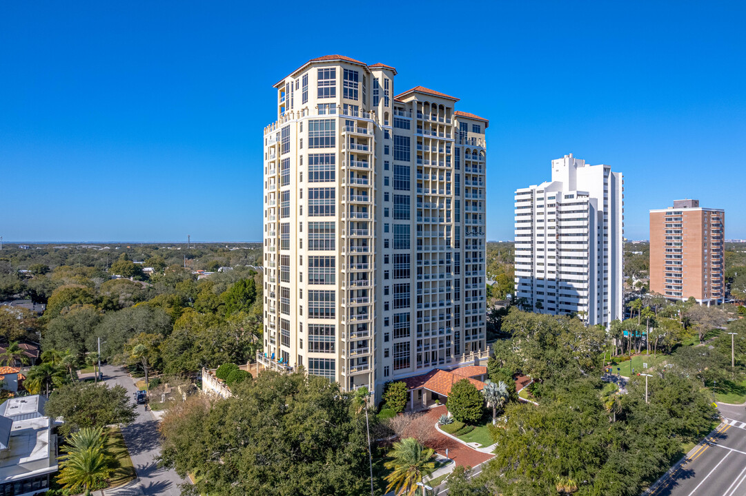 Bellamy on Bayshore Condos in Tampa, FL - Building Photo