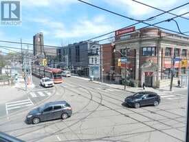 577 Gerrard St E in Toronto, ON - Building Photo