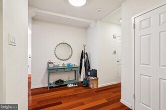 220 W Rittenhouse Square in Philadelphia, PA - Building Photo - Building Photo