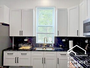 2937 W Jackson Blvd, Unit 1 in Chicago, IL - Building Photo - Building Photo