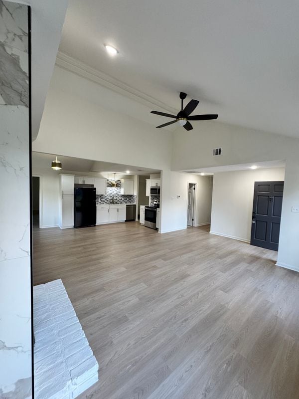 1835 General Cleburne Ave in Baton Rouge, LA - Foto de edificio - Building Photo