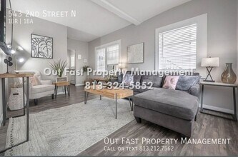 543 2nd St N in St. Petersburg, FL - Foto de edificio - Building Photo