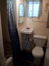 14035 W River Rd-Unit -Cabin B in Inglis, FL - Building Photo - Building Photo