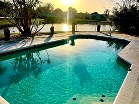 5714 29th Ct E in Bradenton, FL - Building Photo