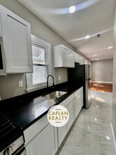 413 Winthrop Ave, Unit 2 in New Haven, CT - Foto de edificio - Building Photo