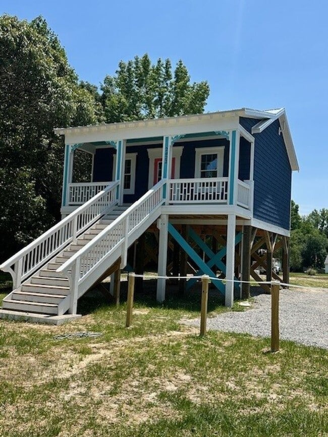 2422 State Hwy 210 in Hampstead, NC - Building Photo - Building Photo