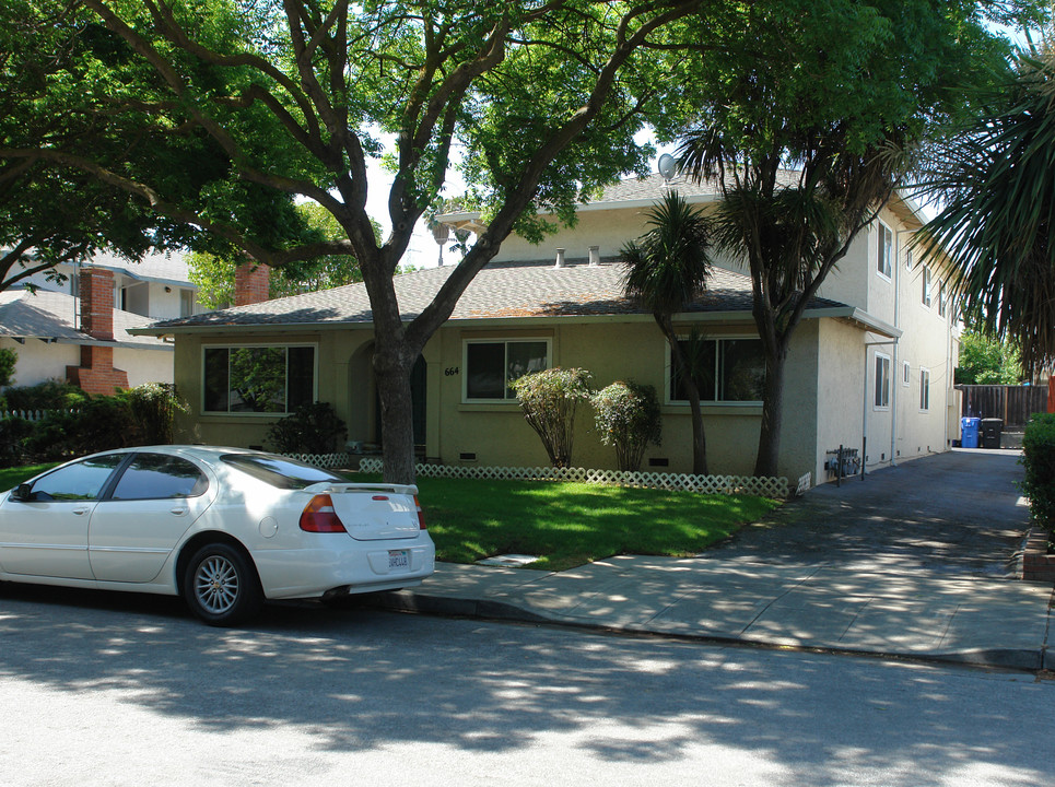 664 Begonia Way in Sunnyvale, CA - Building Photo