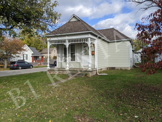 property at 601 S Lynn St