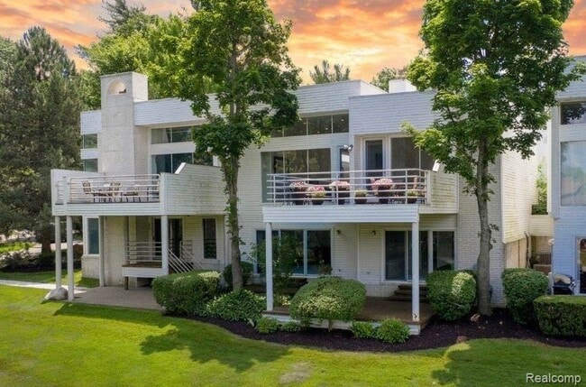 property at 1756 Alexander Dr