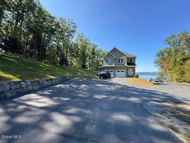 property at 546 NY-9P