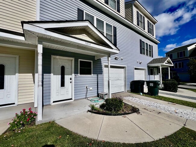 5804 Miss Coral Ct in Virginia Beach, VA - Building Photo - Building Photo