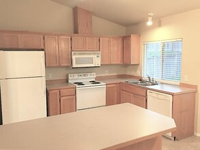 19610 15th Avenue Ct E in Spanaway, WA - Building Photo - Building Photo
