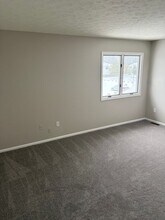 2790 Sand Run Pkwy in Fairlawn, OH - Building Photo - Building Photo