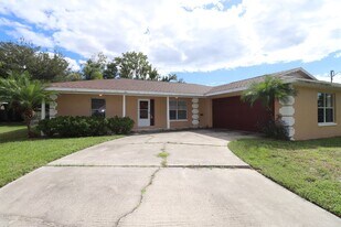 907 Primrose Terrace in Deltona, FL - Building Photo