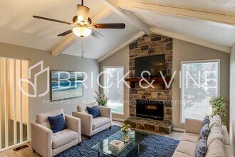 6100 Meadow Crest Cir in Birmingham, AL - Building Photo - Building Photo