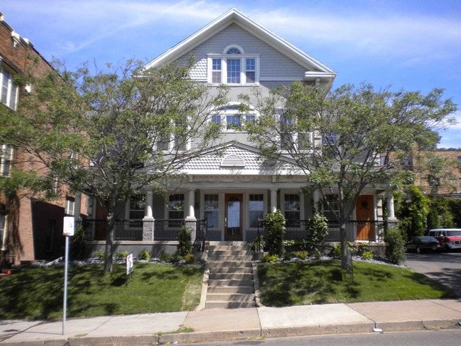 514 Franklin W Ave, Unit Franklin Avenue 2nd Floor