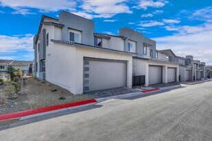 514 Fairview Hills St in Las Vegas, NV - Building Photo