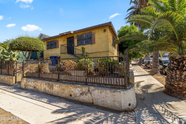 property at 1725 Court St