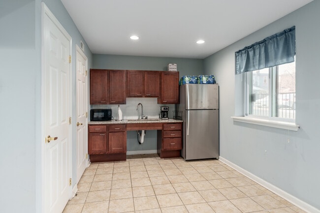 Mt Vernon Manor Phase II in Philadelphia, PA - Building Photo - Interior Photo
