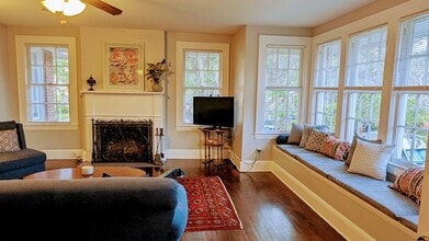 2827 Herschel St, Unit Apt 2 in Jacksonville, FL - Foto de edificio - Building Photo