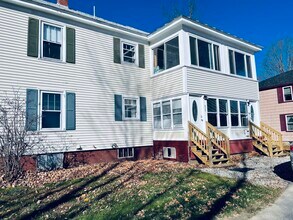 29 Sherwin St, Unit 2 in Waterville, ME - Building Photo - Building Photo