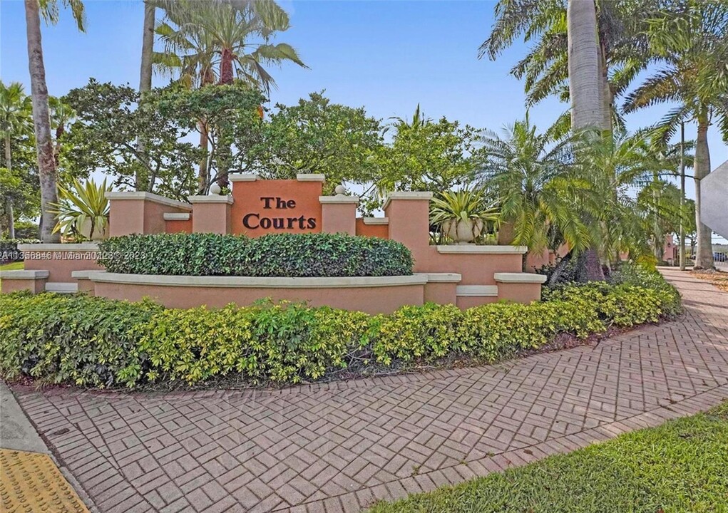 6630 NW 114th Ave-Unit -1503 in Doral, FL - Foto de edificio