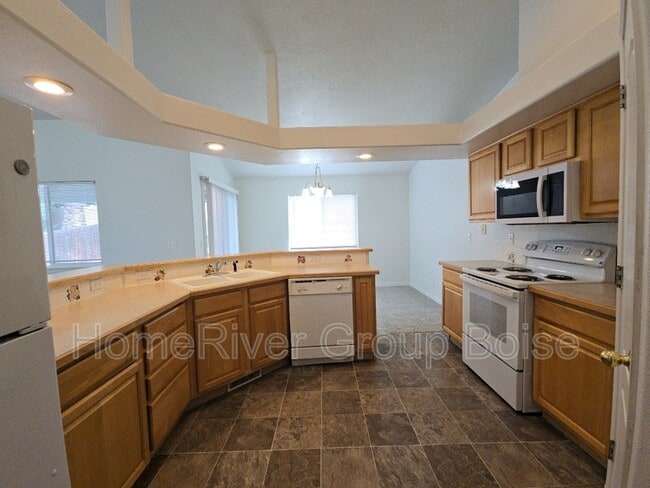 2020 W Pebblestone St in Meridian, ID - Building Photo - Building Photo