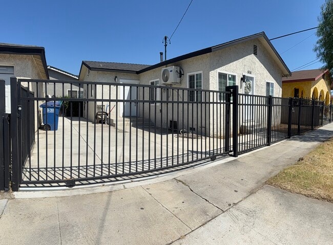 property at 514 N McDonnell Ave