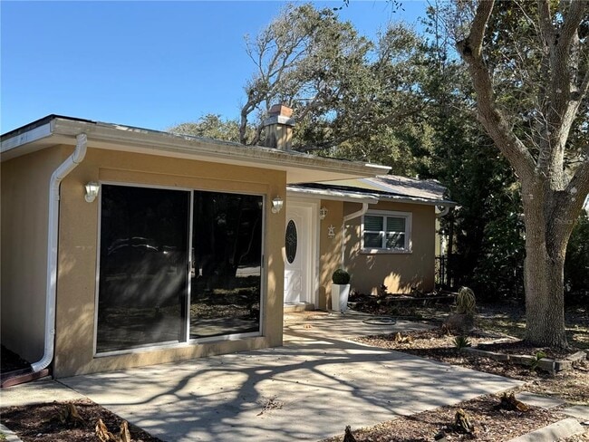 3601 Saxon Dr in New Smyrna Beach, FL - Building Photo - Building Photo
