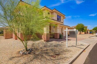 13550 W Cypress St in Goodyear, AZ - Building Photo - Building Photo