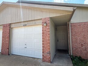 4337-4349 W Bluebird St in Fayetteville, AR - Building Photo - Building Photo